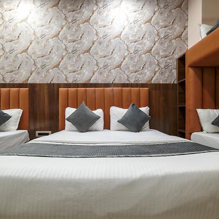 Hotel Miracle 2Km From Mahakal Temple Ujjain Luaran gambar