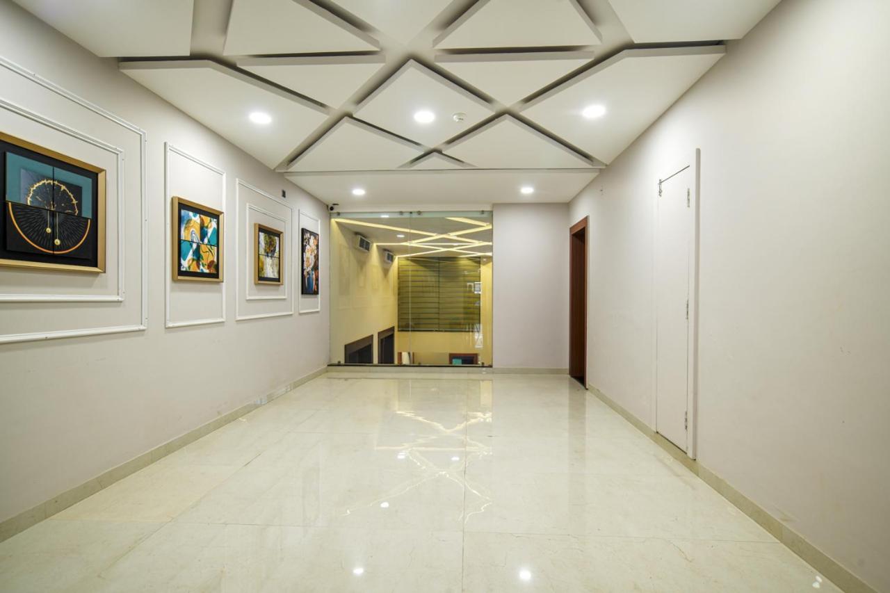 Hotel Miracle 2Km From Mahakal Temple Ujjain Luaran gambar