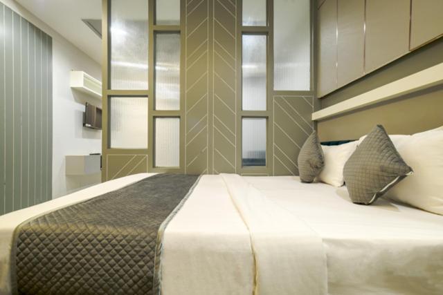 Hotel Miracle 2Km From Mahakal Temple Ujjain Luaran gambar