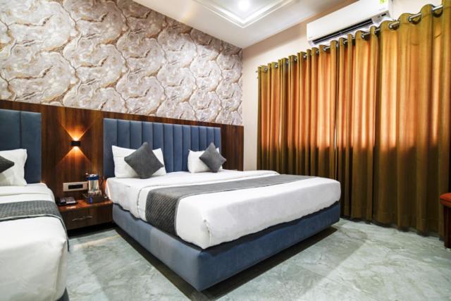 Hotel Miracle 2Km From Mahakal Temple Ujjain Luaran gambar