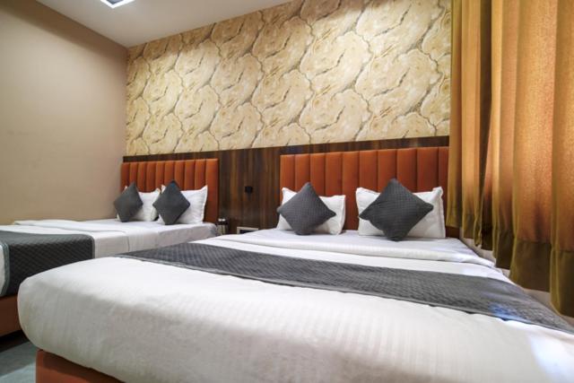 Hotel Miracle 2Km From Mahakal Temple Ujjain Luaran gambar